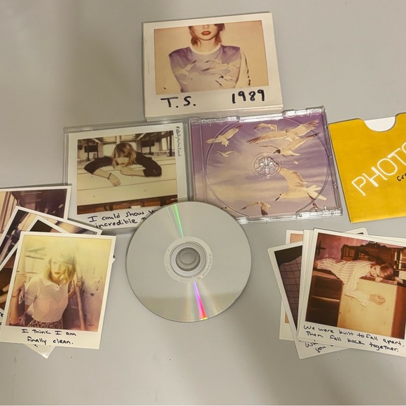 Taylor Swift CD Collection - Picture 13 of 13